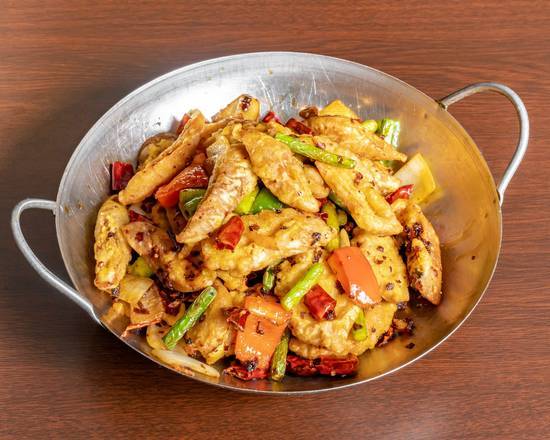 E01. Pig Intestine in Dry Pot 干锅肥肠